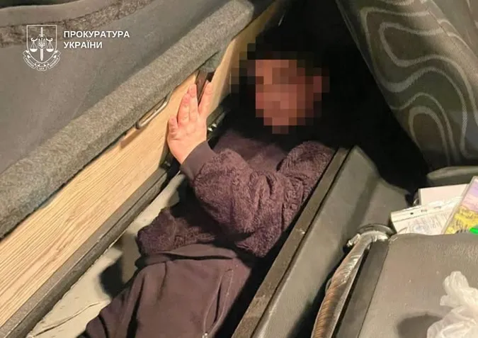 Ховав ухилянтів в кабіні вантажівки: судитимуть спритного волинянина