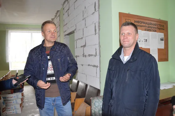 Олександр Приступа та виконавчий директор волинського регіонального відділення Асоціації міст України Богдан Самойленко