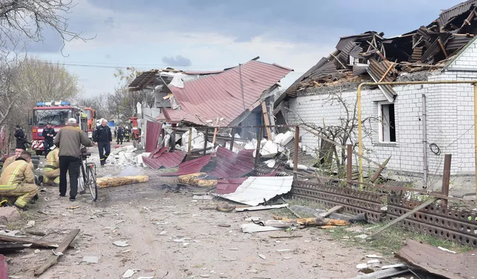 Після прильотів ракет і шахедів на Житомирщині зруйнована ціла вулиця (фото, відео)