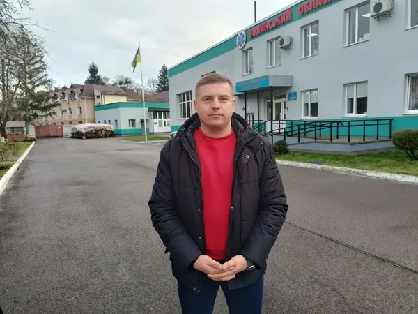 Постраждало обличчя і руки: під Луцьком двоє людей травмувались від полум'я з газового балона (відео)