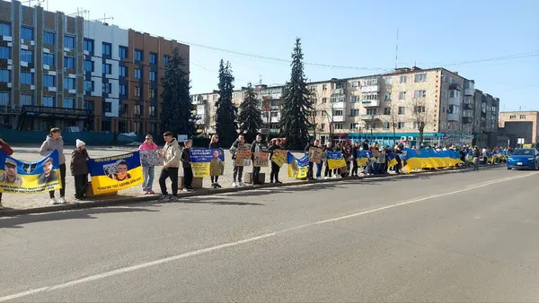У Ковелі відбулася акція на підтримку полонених та зниклих безвісти захисників (фото)