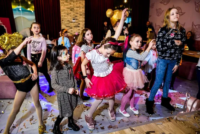 Безкоштовна дискотека та шалені знижки в РЦ «Промінь»*