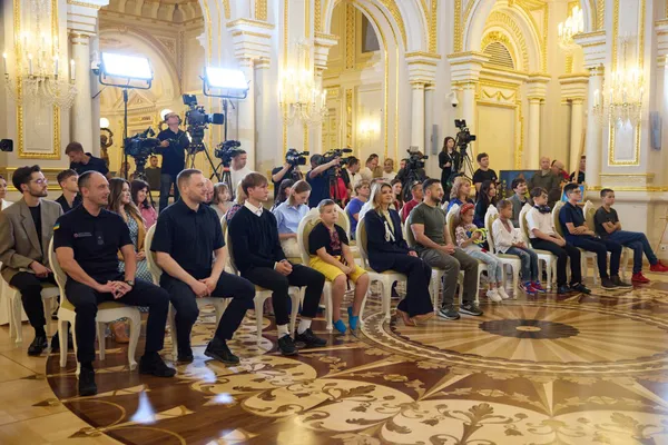 Президент відзначив доньку загиблого воїна волинської бригади (фото)