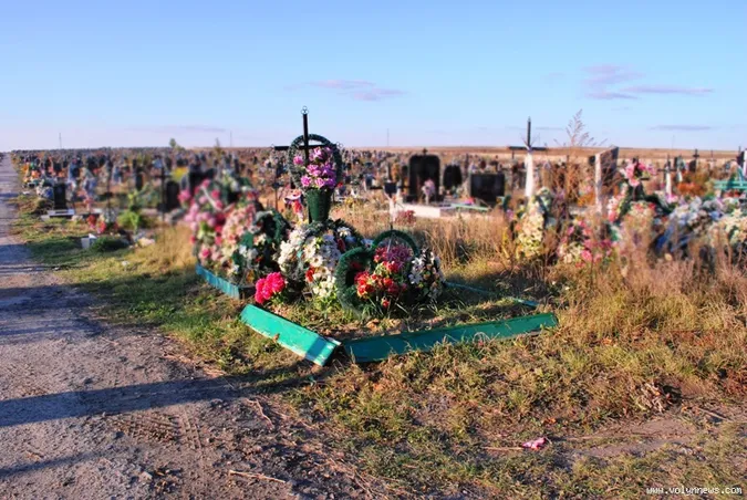 У Луцьку обмежать в'їзд на кладовище