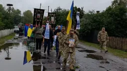 На Волині провели в останню земну дорогу воїна Віталія Щербачука (фото)