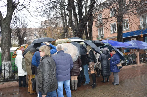 Продавці квітів відстоюють своє право здійснювати торгівлю в центрі Луцька