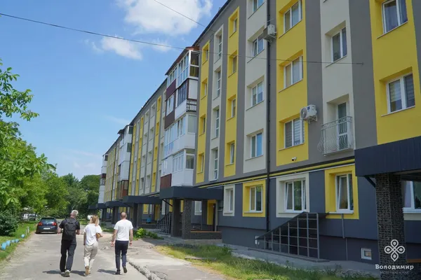 У місті на Волині утеплюють багатоповерхівки завдяки співпраці з Фондом енергоефективності (фото)