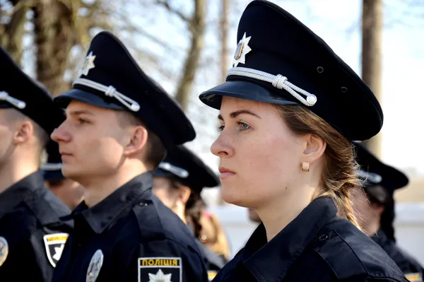 Нові патрульні поліцейські розповіли, як треба себе поводити на Пасху (фото)
