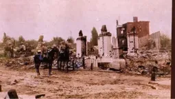 Проказали зруйнований Володимир у часи війни (ретрофото)