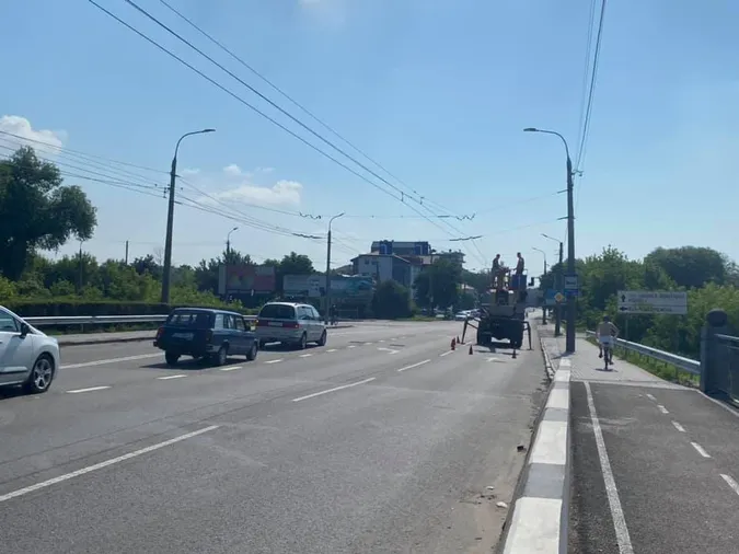 У Луцьку на вулиці Ковельській нова розмітка (ФОТОФАКТ)