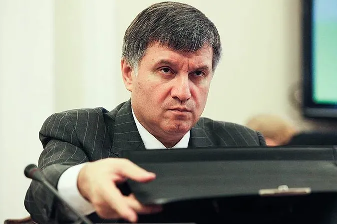 Луцькі депутати запитають Авакова про невдалу переатестацію та ріст злочинності