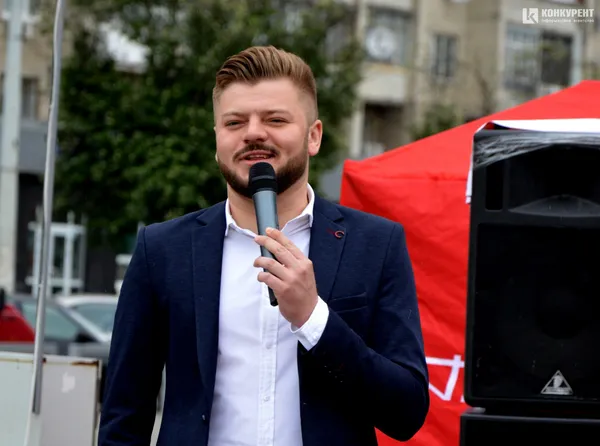 #мокріносики: у луцькому «Промені» песикам шукають хороших власників (фото)