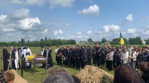 Понад півтора року вважався зниклим безвісти: на Волині попрощалися з Василем Корінецьким (фото)