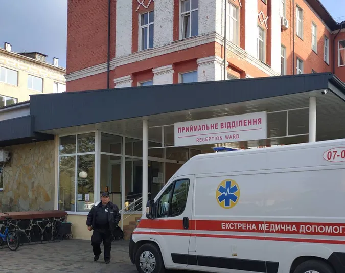 Пережив клінічну смерть: волинські медики реанімували чоловіка після зупинки серця