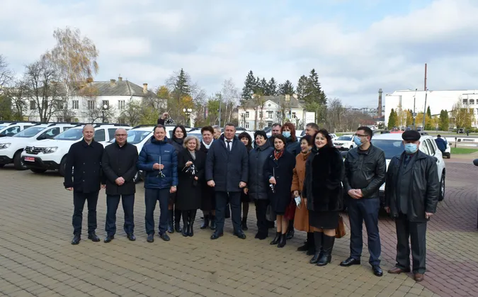 Волинські медики отримали 40 нових автомобілів