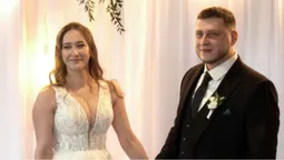 «Закохався з першого погляду»: у Луцьку воїн одружився зі своєю лікаркою (фото)