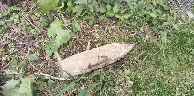 Ковельчанин знайшов у себе на городі снаряд (фото)