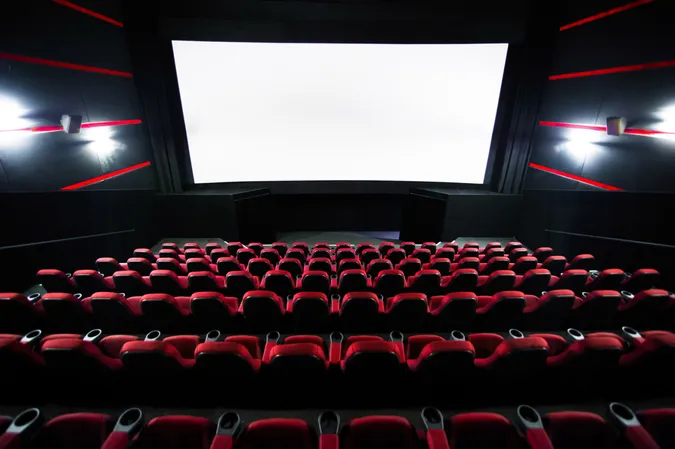 Цього тижня просто «відпадні» прем’єри у кінотеатрі Multiplex, що у РЦ «Промінь»*