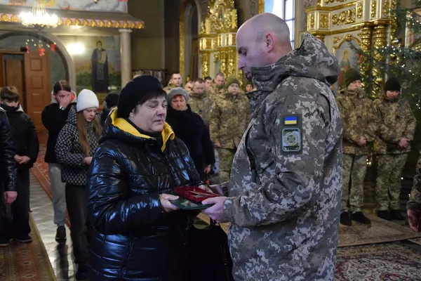 Зеленський нагородив загиблих прикордонників з Волині (фото)