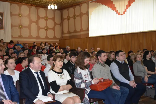 Фізкультура по-новому: Олександр Педан провів тренінг для луцьких вчителів (фото)