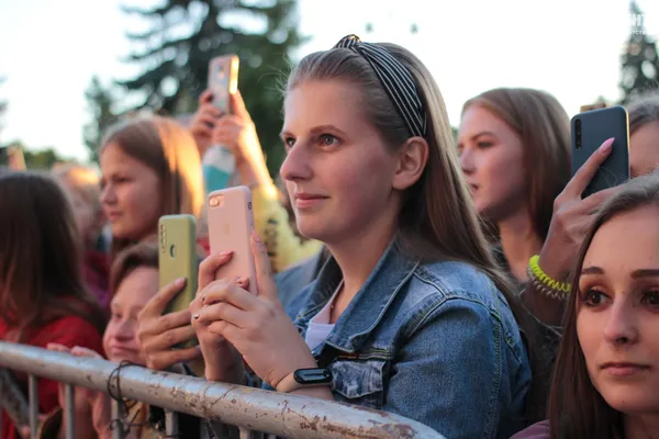 Як лучани відривалися на концерті до Дня міста (фото)