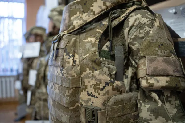Міноборони затвердило перший бронежилет для жінок