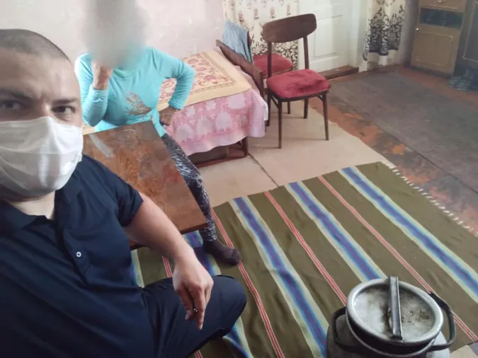 Показали, як волинські поліцейські офіцери громад борються із самогоноварінням (фото)