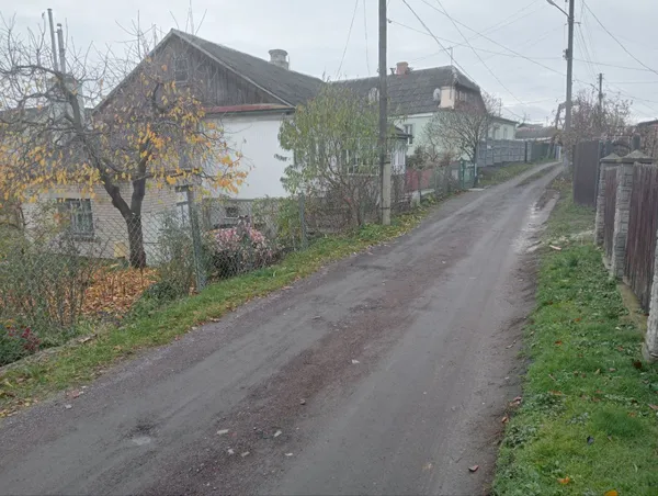 Знайдений у Володимирі фундамент Безіменної церкви XII століття засипали землею