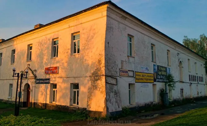 На Волині підприємців «виселили» з Келії монастиря піарів