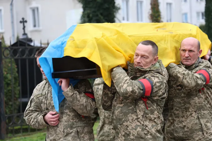 У Луцьку в останню дорогу провели захисника Сергія Ткача