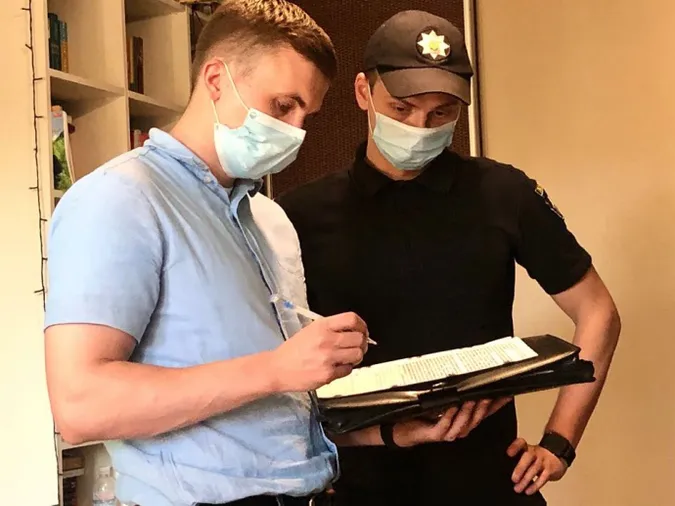 Прослушка у квартирі журналіста-розслідувача: що робить поліція