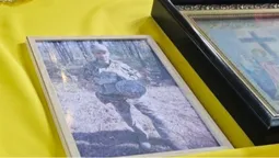 Навіки 33: на Волині попрощалися з полеглим бійцем Володимиром Семенакою (фото)