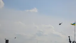Над Луцьком пролетіли 5 озброєних вертольотів (фото, відео)