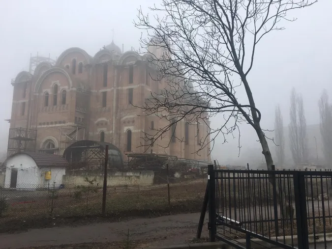 Луцьк оповив густий туман (фото)