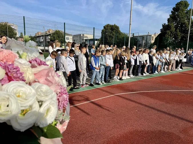 Як пройшов перший дзвоник в Нововолинську (фото)