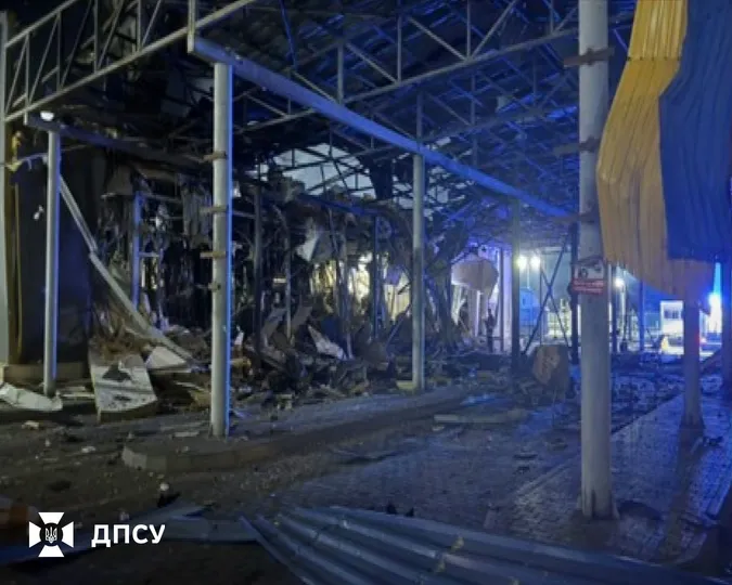 Росіяни ударили шахедом по міжнародному пункту пропуску на кордоні з Румунією