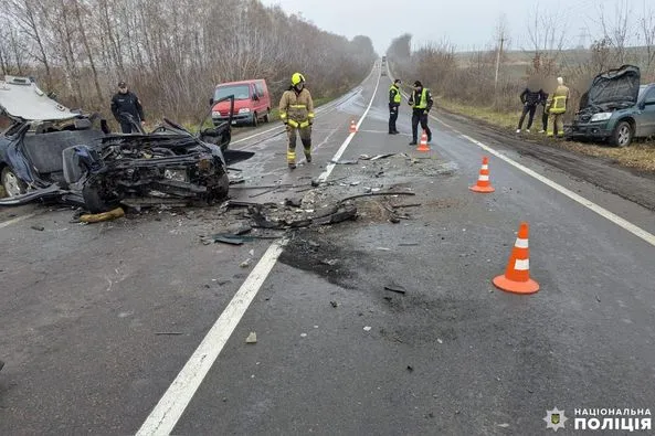 На Рівненщині – смертельна ДТП: водій Renault в'їхав у Suzuki волинянина (фото)