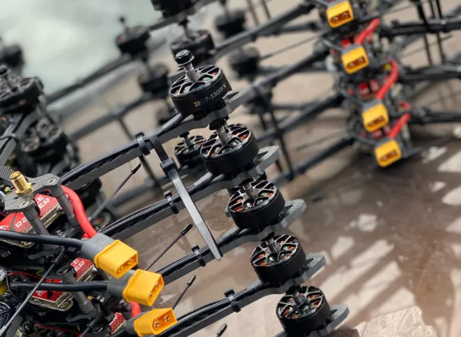 Лісівники зібрали гроші на 24 FPV-дрони для волинських тероборонівців (фото)
