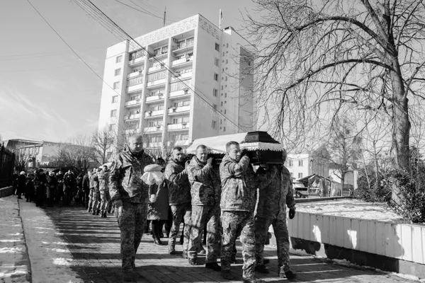 У Луцьку провели в останню дорогу двох Героїв – Олександра Ференца та Віктора Іваницького (фото, відео)