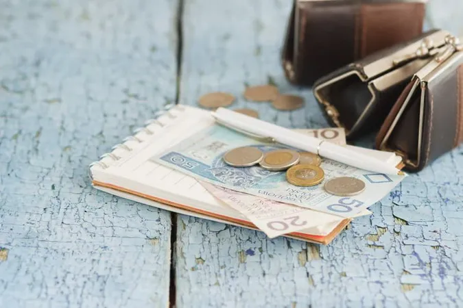 Від 13 до 20 злотих за годину: українці в Польщі хочуть більшої зарплати