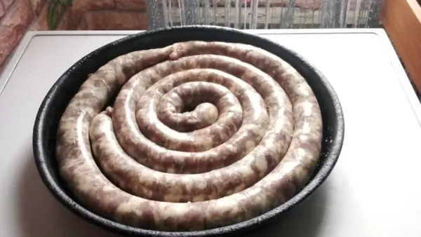 Домашня ковбаса