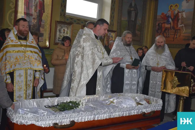 На Волині попрощалися із загиблим захисником Юрієм Кратіком (фото)