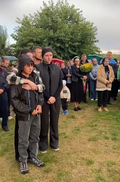На Волині попрощалися із молодим бійцем Іваном Гридковцем (фото)