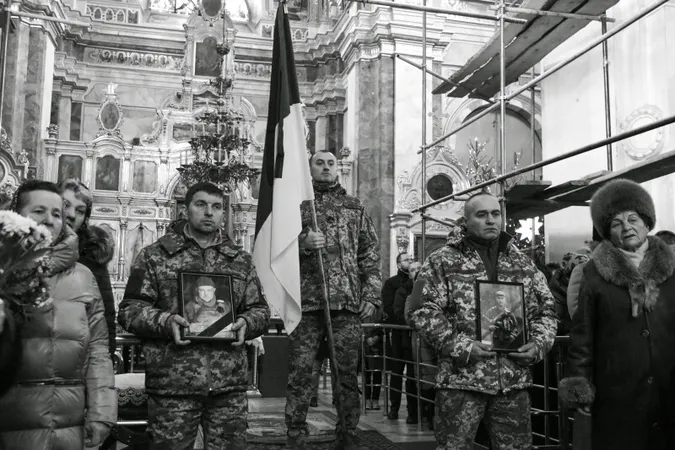 У Луцьку попрощалися із загиблими Героями Олександром Нагорним та Іваном Гнатенком (фото)