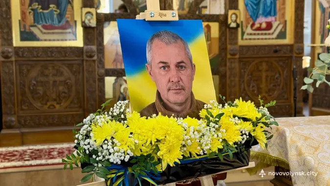 У Нововолинську попрощалися із 40-річним захисником Миколою Клецем (фото)