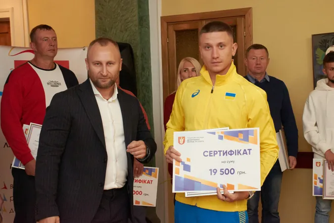 У Луцьку спортсменів відзначили нагородами (фото)