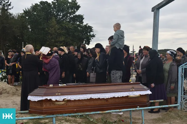 На Волині попрощались із загиблим солдатом Володимиром Дарчичем (фото)