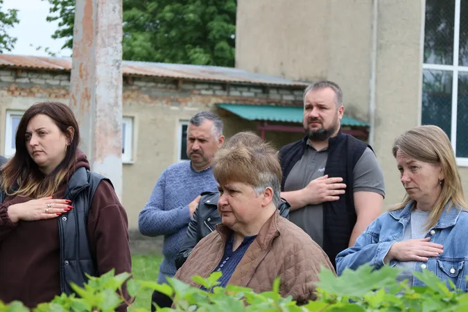 У школі на Волині відкрили меморіальну дошку Назару Матейчуку (фото)