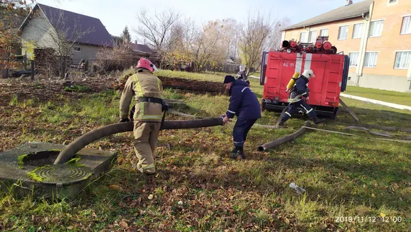 Коротке замикання: у Старій Вижівці «горіла» шкільна їдальня (фото)