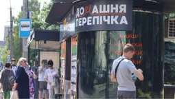 12 годин у розпеченому кіоску: як лучани працюють, коли надворі майже +40°